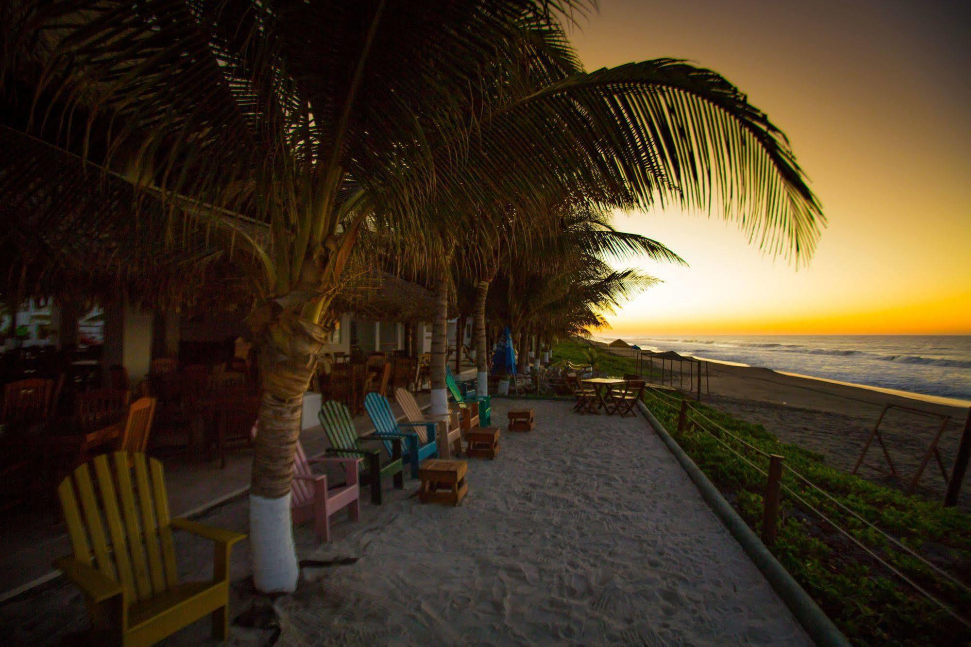 Playa Plana Hotel ハワイ エクステリア 写真