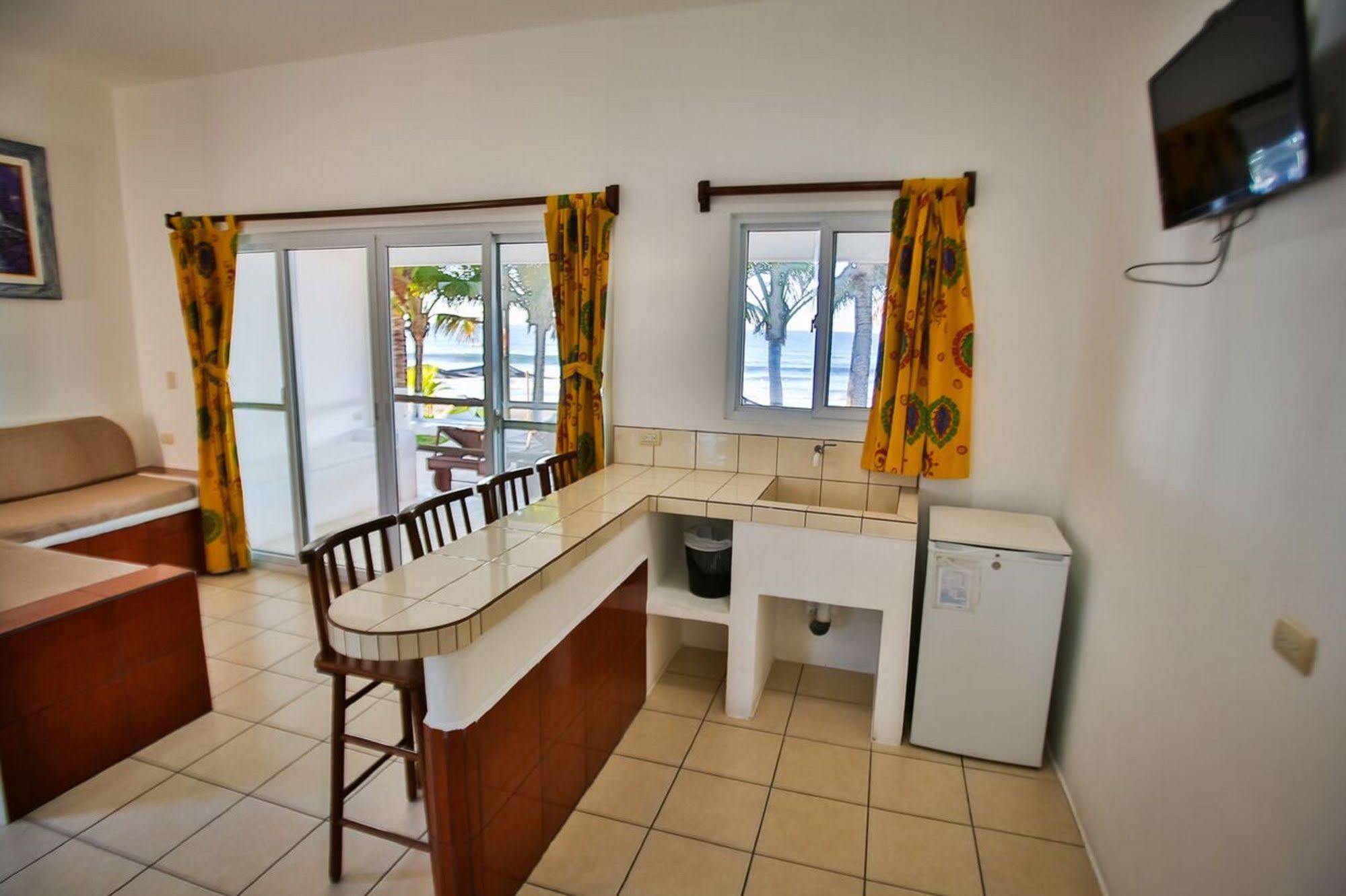 Playa Plana Hotel ハワイ エクステリア 写真