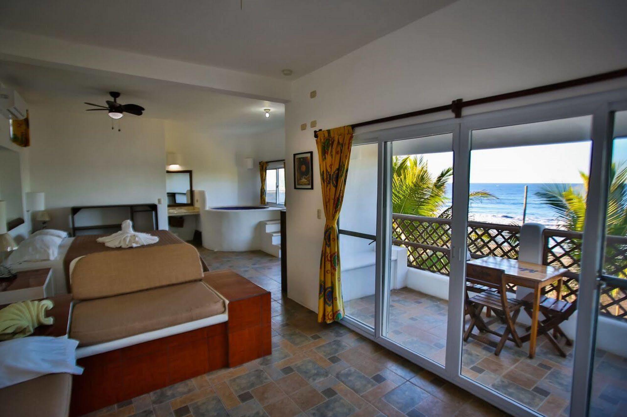 Playa Plana Hotel ハワイ エクステリア 写真