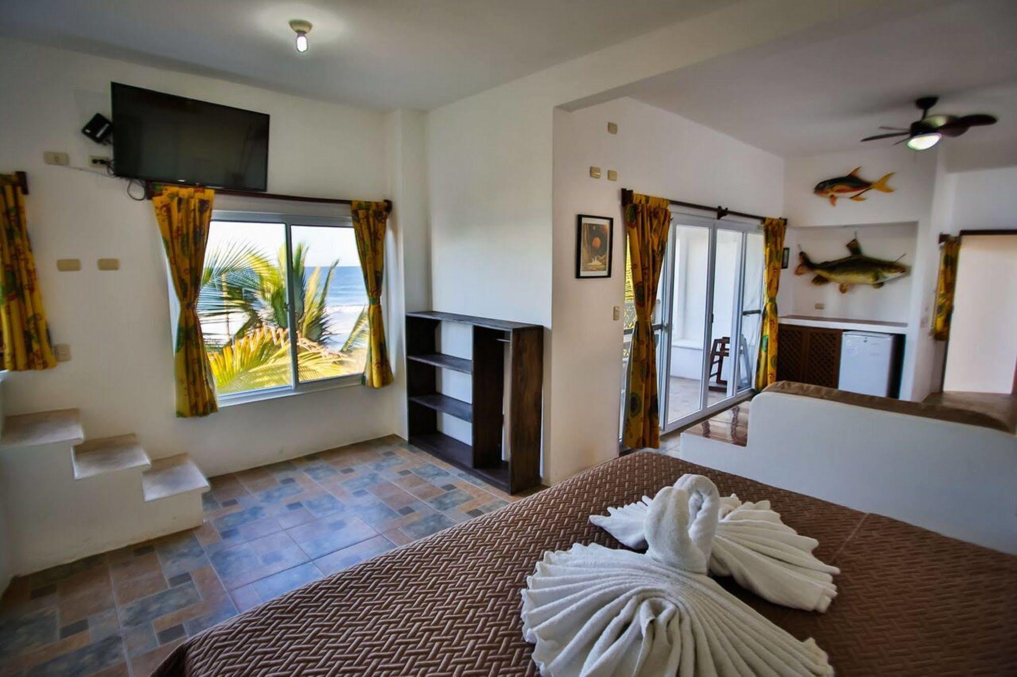 Playa Plana Hotel ハワイ エクステリア 写真